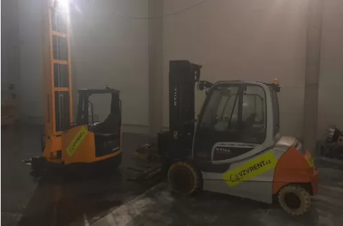 Pronájem s instalací zvedacího zařízení - 999