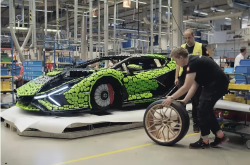 Stěhování Lamborghini z lega - 999