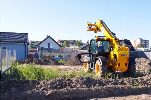 Instalace bazénu pomocí manipulátoru JCB - 999