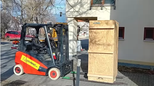 Naše úspěšné realizace: Spolehlivá manipulační technika v akci - 4