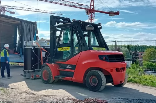 Další úspěšné květnové realizace: technika VZV RENT v akci - 4