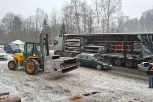 Další realizace s technikou VZV RENT