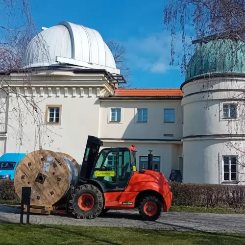 Manipulace součástek lanové dráhy na Petříně - 4