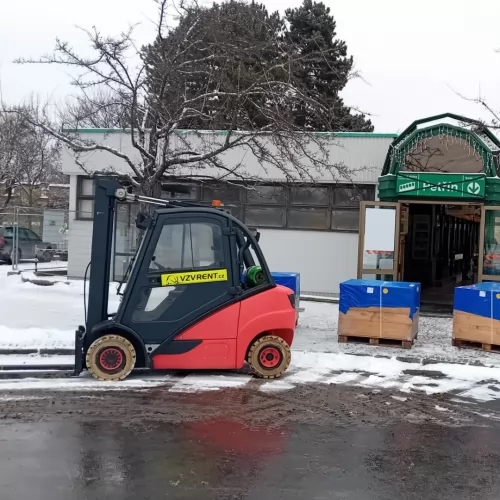 Manipulace součástek lanové dráhy na Petříně - 1