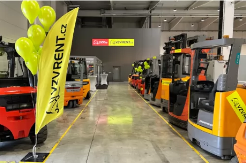 Den otevřených dveří ve VZV RENT se vydařil